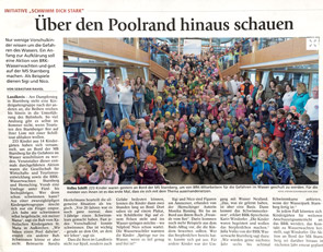 Über den Poolrand hinaus schauen